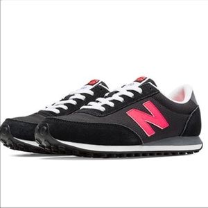 Never worn black and hot pink New Balance 410